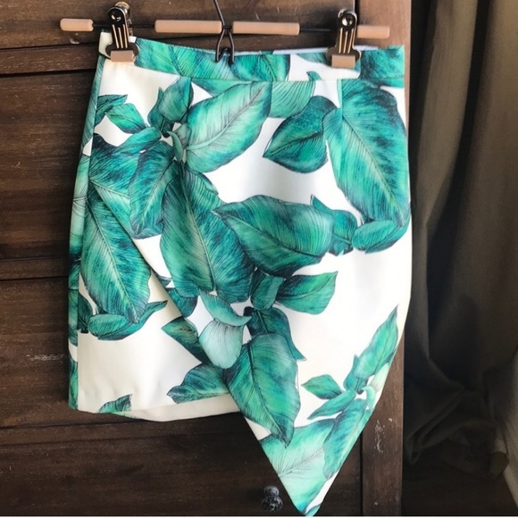 ☀️Cameo Leaf Print 🍃 - Picture 3 of 3